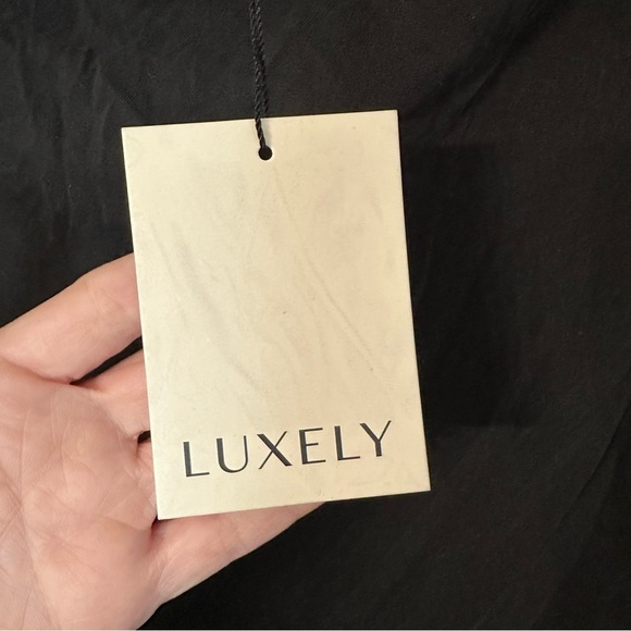 Luxely at Nordstrom Women’s River Black Cap Sleeve Draped Top Dress Sz XL NWT - Picture 9 of 12